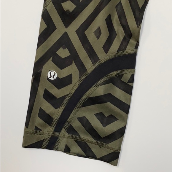 Lululemon Run: Inspire Crop II Full-On Luxtreme in Chevron Shuffle - Picture 12 of 14
